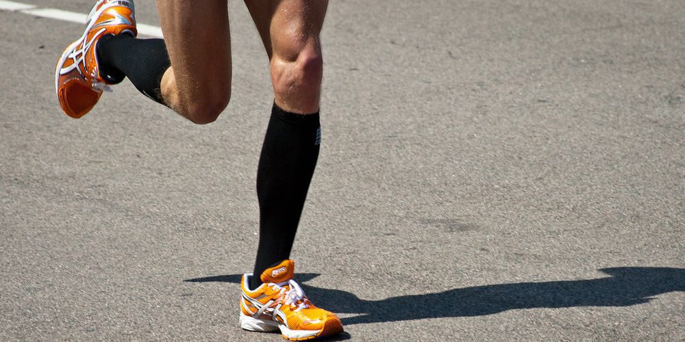 why do runners wear compression socks guide